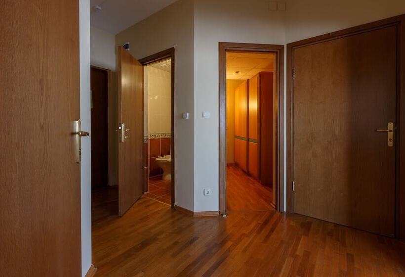 جناح رئاسى, Pur Navolok