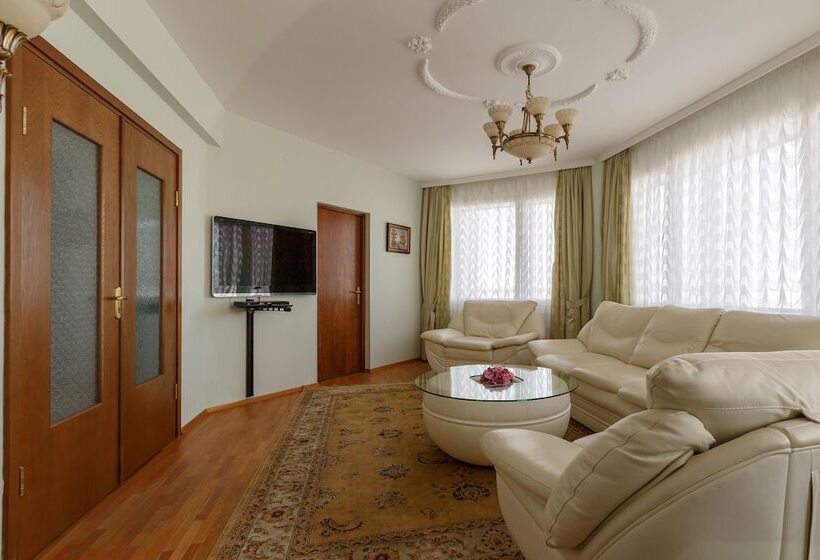 سوئیت پرزیدنت, Pur Navolok