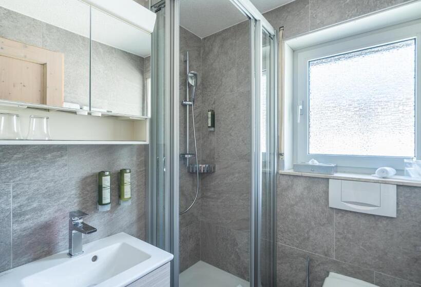 اتاق استاندارد یک نفره, Resort La Ginabelle