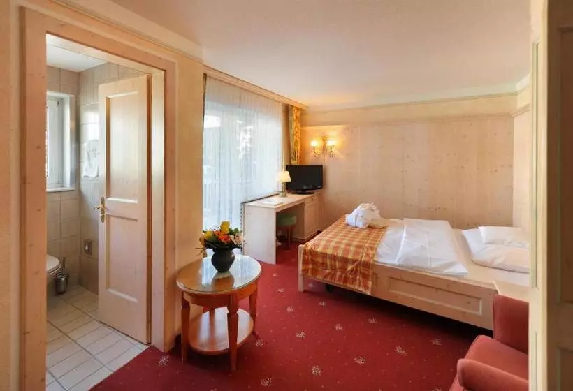 اتاق استاندارد یک نفره, Resort La Ginabelle