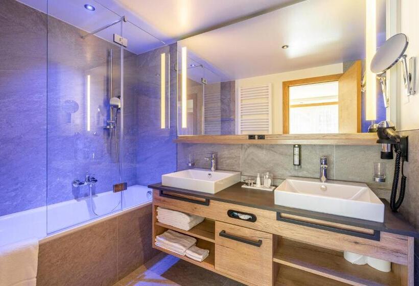 اتاق استاندارد با چشمانداز, Resort La Ginabelle