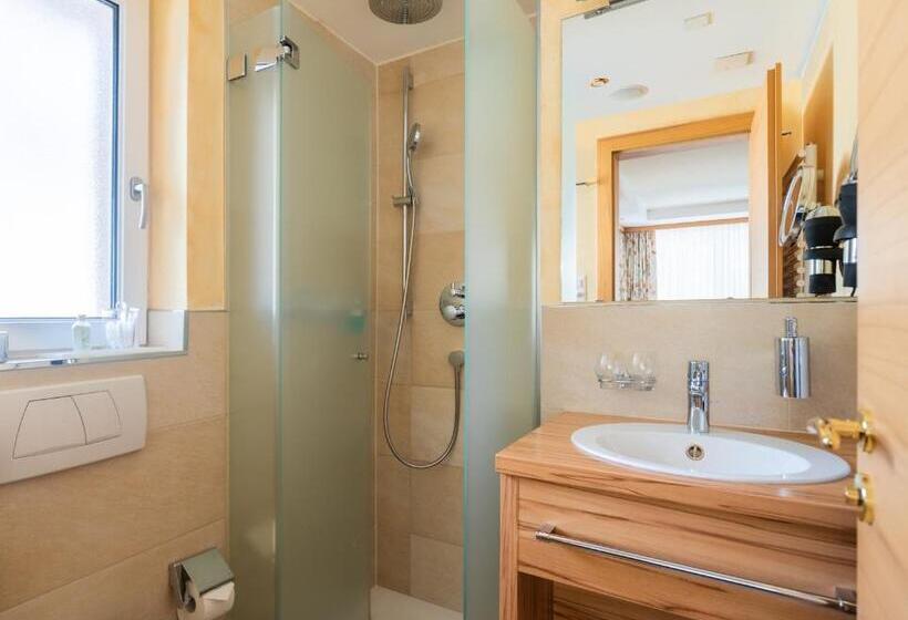 اتاق عادی, Resort La Ginabelle