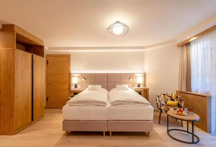 آپارتمان 1 خوابه با بالکن, Resort La Ginabelle