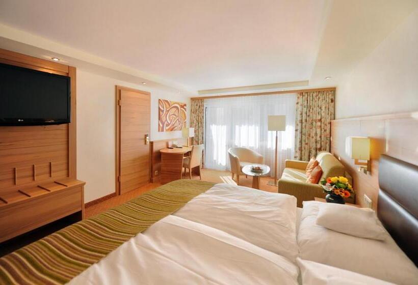 Апартаменты 1 Спальня с Видом, Resort La Ginabelle
