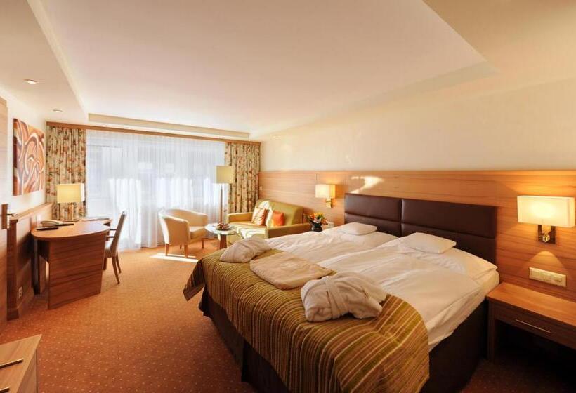 آپارتمان 1 خوابه با چشمانداز, Resort La Ginabelle