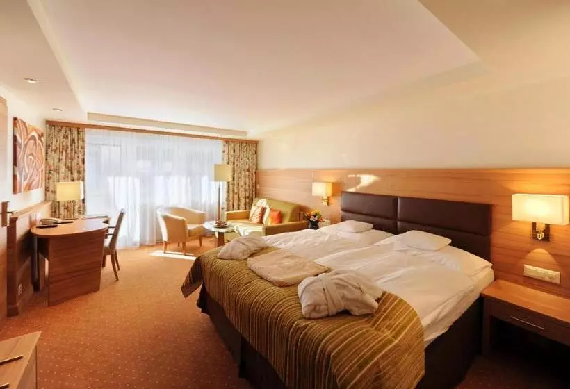 آپارتمان 1 خوابه با چشمانداز, Resort La Ginabelle