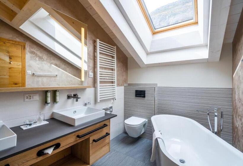 اتاق سوپریور, Resort La Ginabelle