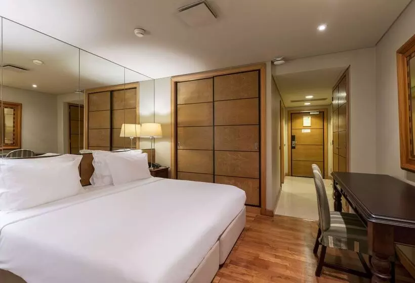 اتاق استاندارد با چشم‌انداز باغ, Royal Savoy  Ocean Resort  Savoy Signature