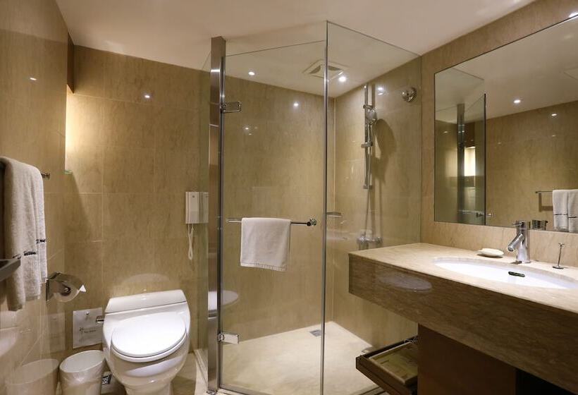 デラックストリプルルーム, Taipei Fullerton Hotel   South