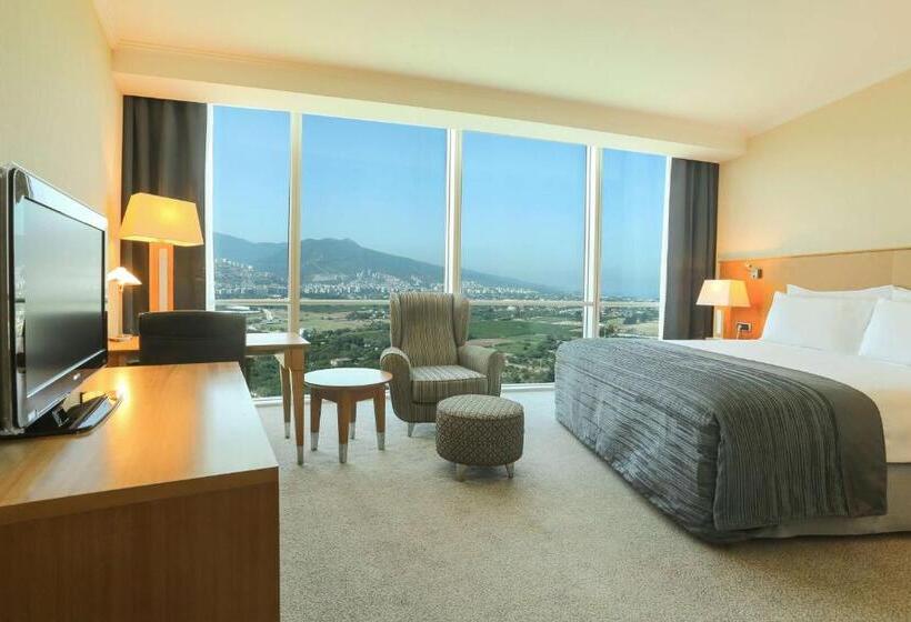 带大床的标准间, Wyndham Grand Izmir Ozdilek Thermal & Spa