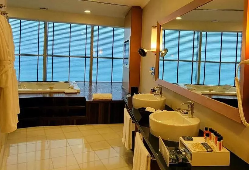 سوئیت پرزیدنت, Wyndham Grand Izmir Ozdilek Thermal & Spa