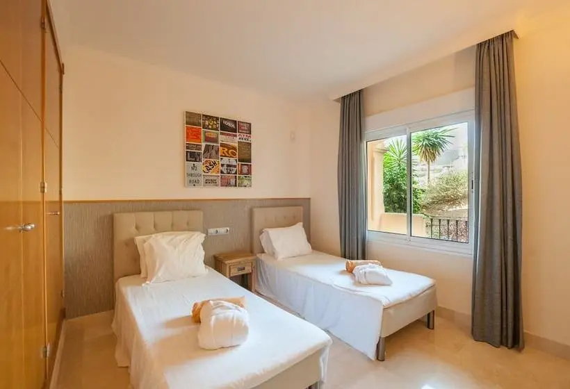 آپارتمان کامفورت 2 خوابه, Aloha Hill Club Golf & Spa Apartments