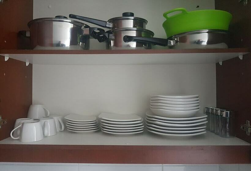 דירת חדר, Green Apartments