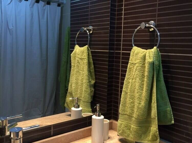 דירת שני חדרים, Green Apartments