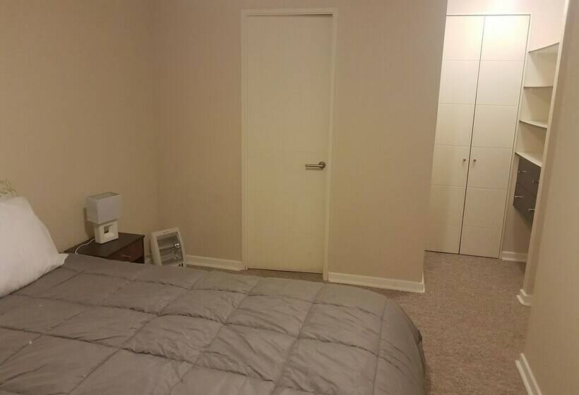 דירת שלושה חדרים, Green Apartments