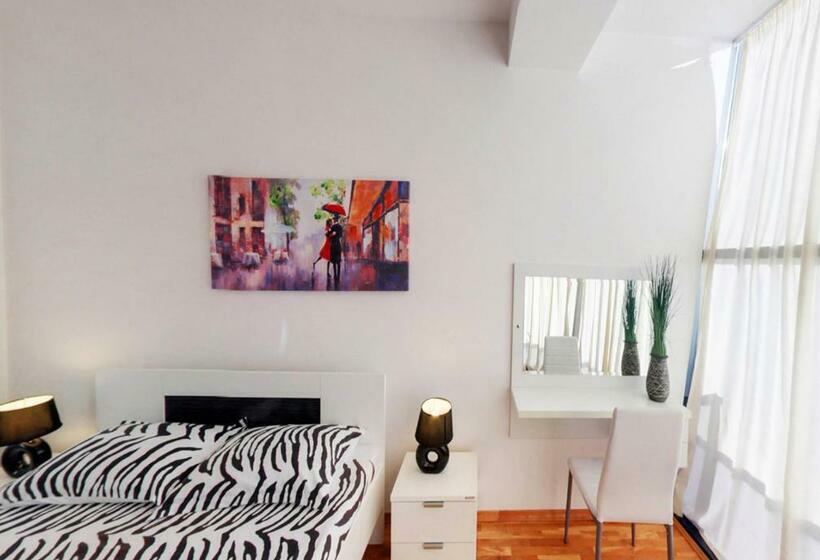 آپارتمان 2 خوابه با چشمانداز دریا, Cruiser