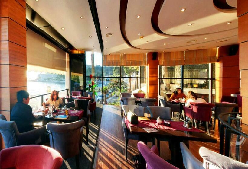 آپارتمان 2 خوابه با چشمانداز دریا, Cruiser