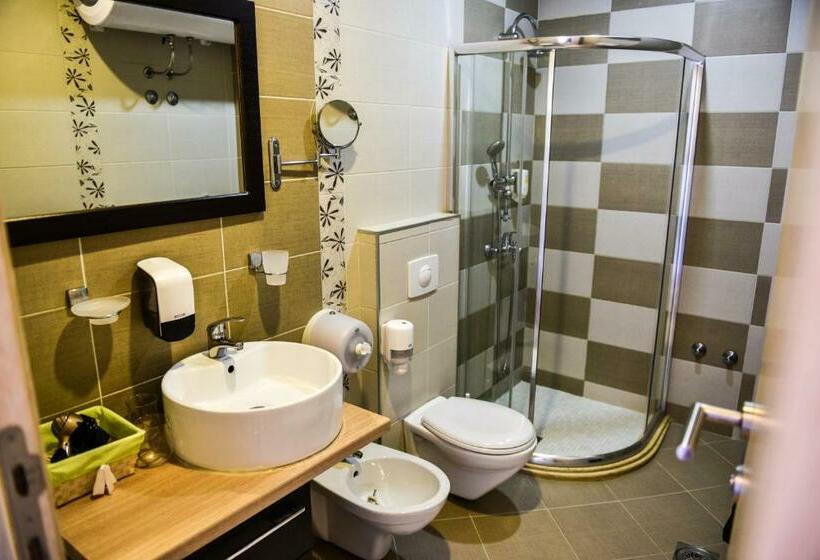 آپارتمان 2 خوابه با چشمانداز دریا, Cruiser