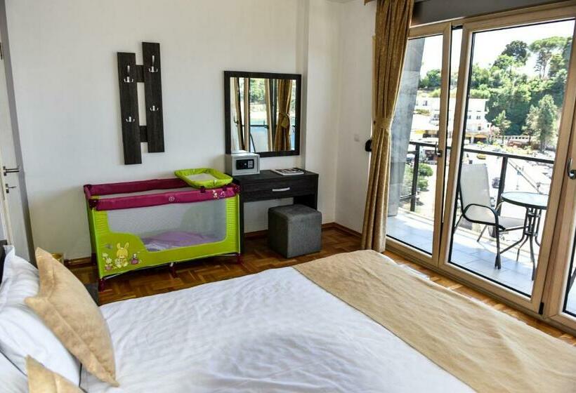 آپارتمان 2 خوابه با چشمانداز دریا, Cruiser