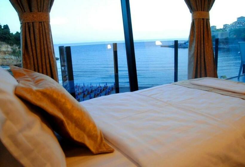 آپارتمان 2 خوابه با چشمانداز دریا, Cruiser