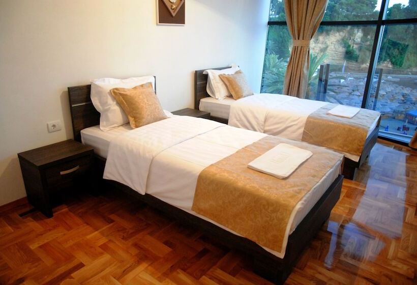 آپارتمان 2 خوابه با چشمانداز دریا, Cruiser