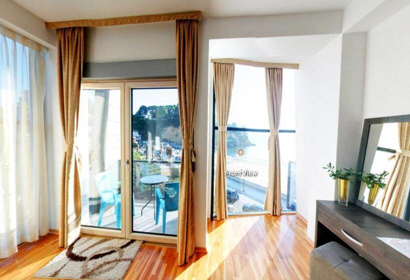 آپارتمان 2 خوابه با چشمانداز دریا, Cruiser