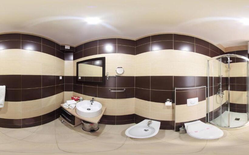 آپارتمان 2 خوابه با چشمانداز دریا, Cruiser