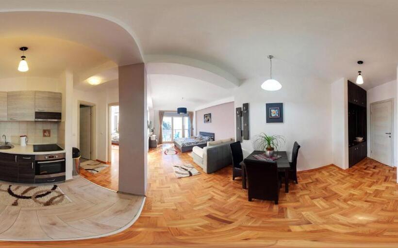 آپارتمان 2 خوابه با چشمانداز دریا, Cruiser