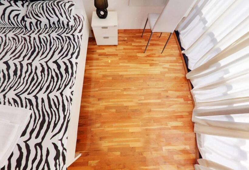 آپارتمان 1 خوابه با بالکن و چشمانداز دریا, Cruiser