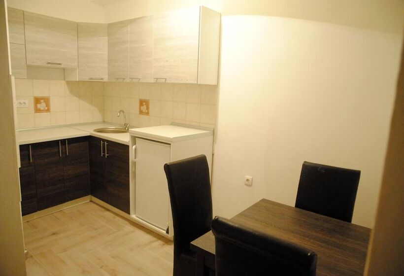 آپارتمان 2 خوابه با چشمانداز دریا, Cruiser