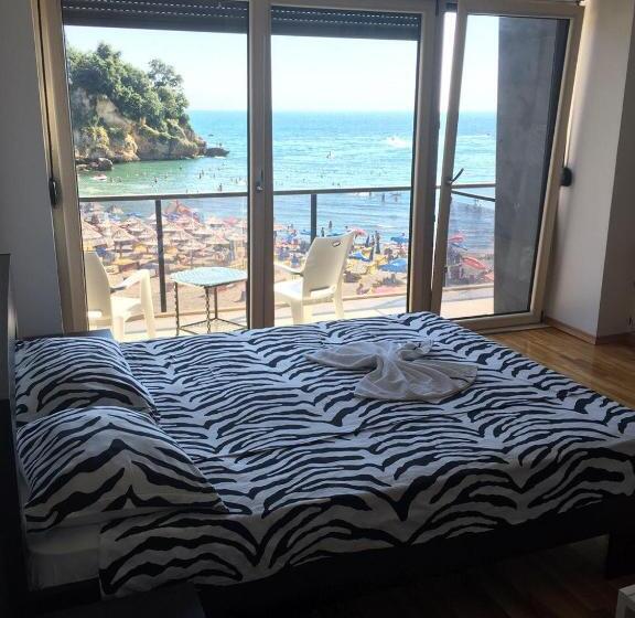 آپارتمان 2 خوابه با چشمانداز دریا, Cruiser