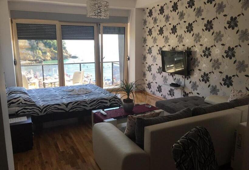 آپارتمان 2 خوابه با چشمانداز دریا, Cruiser