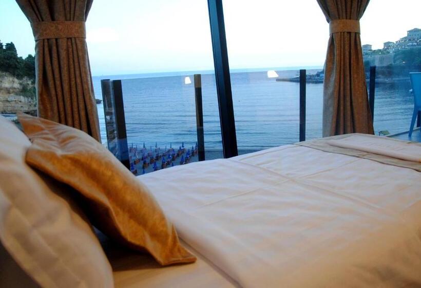 آپارتمان 2 خوابه با چشمانداز دریا, Cruiser