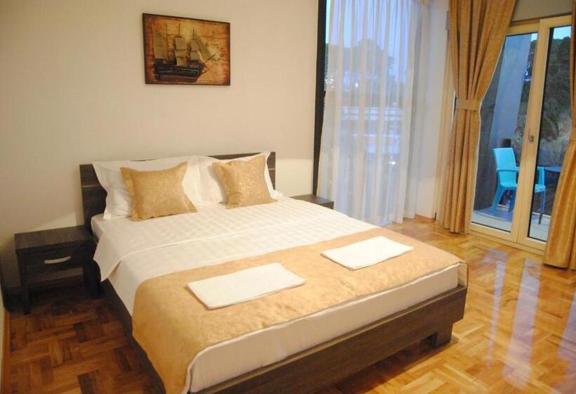 آپارتمان 2 خوابه با چشمانداز دریا, Cruiser