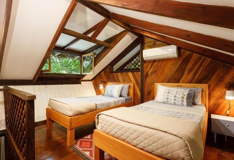 2ベッドルームハウス, Kalawala