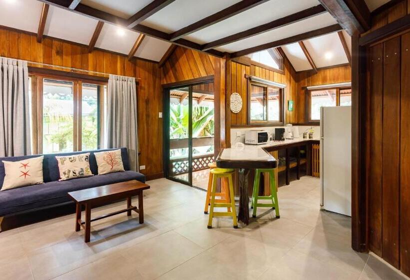 2ベッドルームハウス, Kalawala