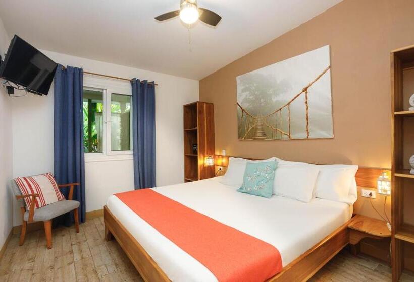 1ベッドルームハウス, Kalawala