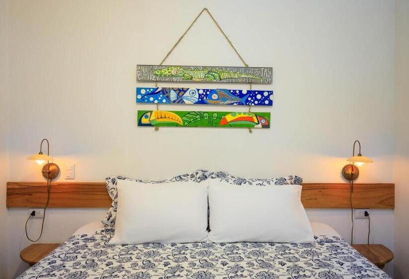 1ベッドルームハウス, Kalawala