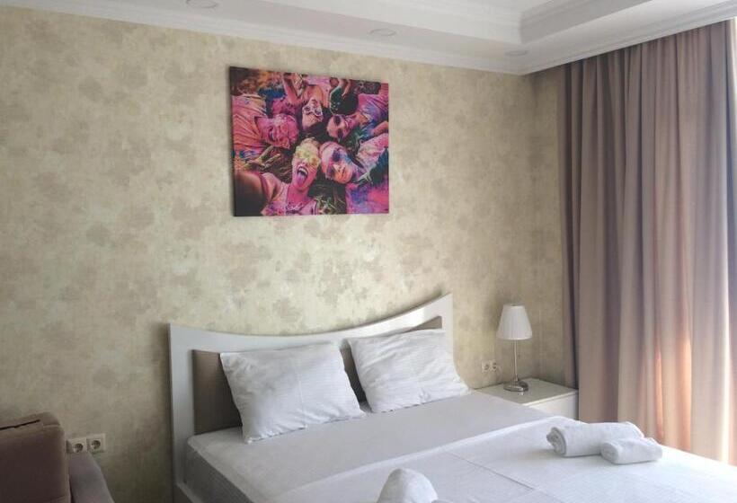 اتاق خانوادگی با چشم‌انداز دریا, Aparthotel Selfie