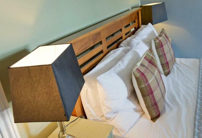 Номер Стандарт, Greenland House