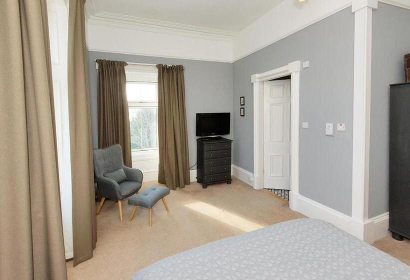 Номер Стандарт, Greenland House