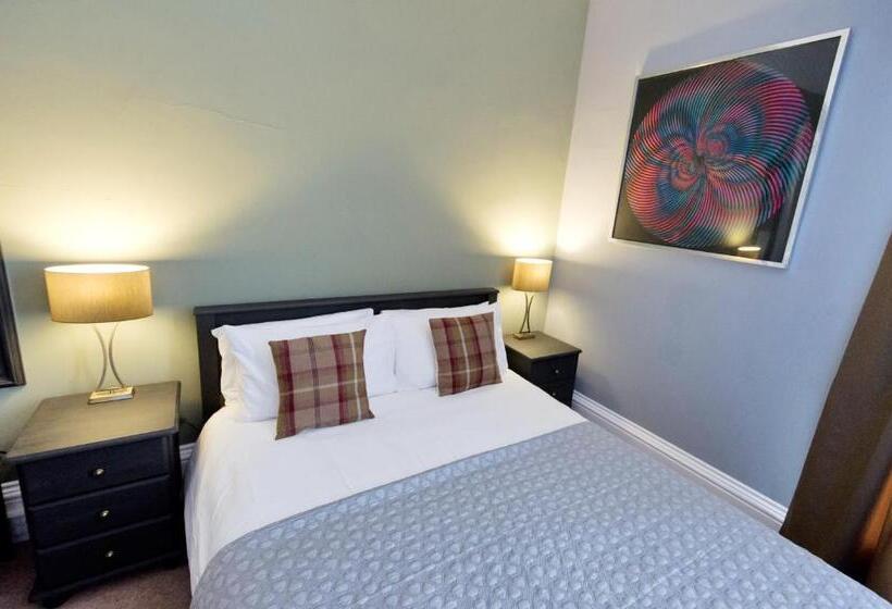 Номер Стандарт, Greenland House