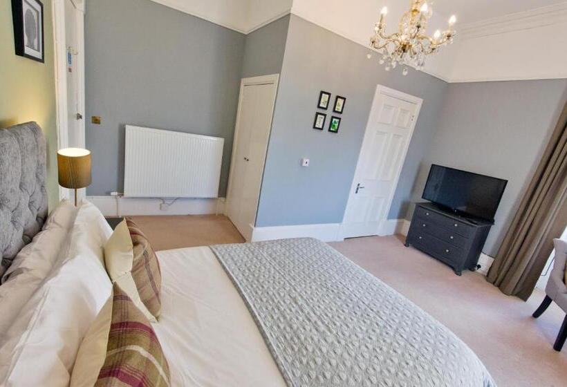 Номер Стандарт, Greenland House