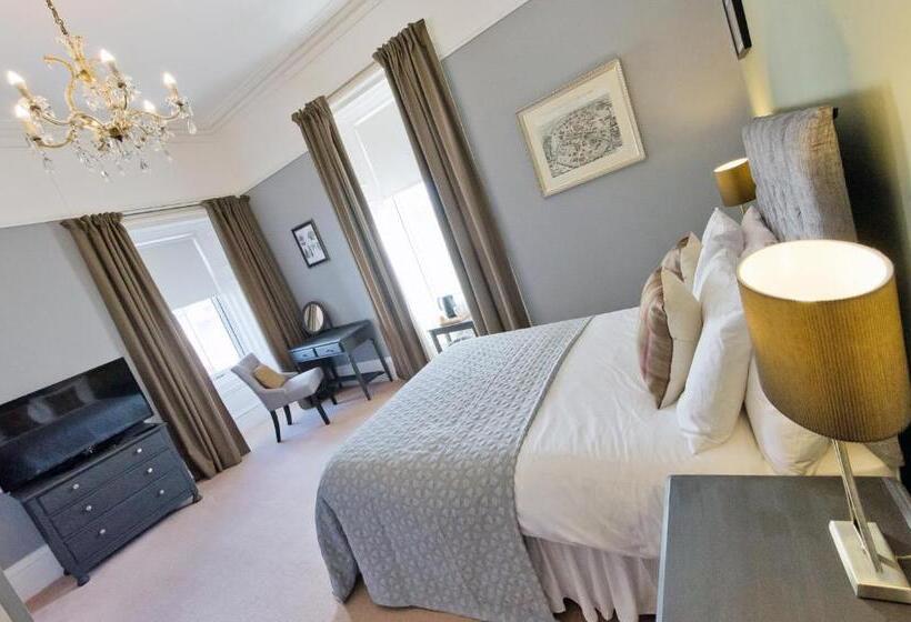 Номер Стандарт, Greenland House