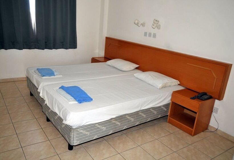 شقة غرفة واحدة, Debbiexenia Hotel Apartments