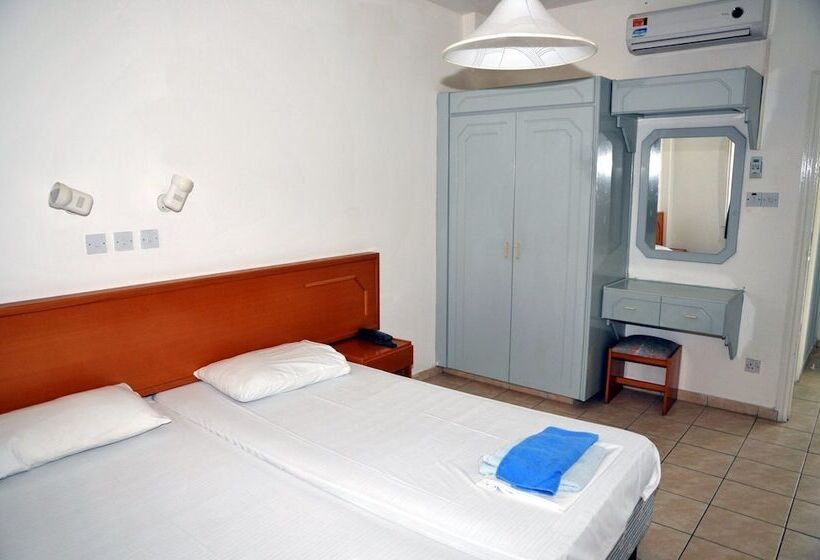 شقة غرفة واحدة, Debbiexenia Hotel Apartments