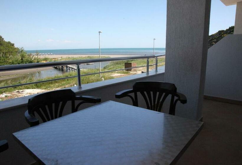 استودیوی استاندارد با چشم‌انداز دریا, Apartments Art