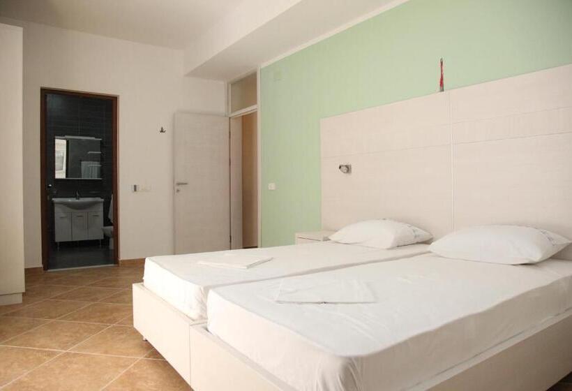 آپارتمان 1 خوابه, Apartments Art