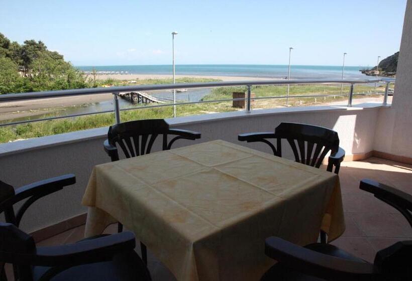 استودیوی استاندارد با چشم‌انداز دریا, Apartments Art