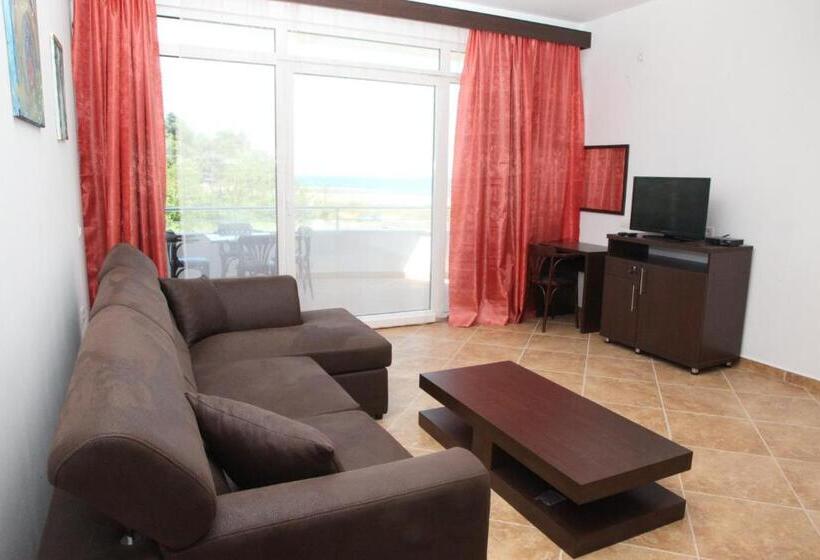 استودیوی استاندارد با چشم‌انداز دریا, Apartments Art